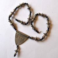 Bjb 028 collier berbere touareg 140gr 45x45mm onyx noir perles tubes argent 5 