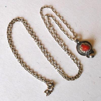 Bjb 030 collier pendant berbere kabyle chaine 54cm 6gr perles corail 8mm argent ethnique 1 