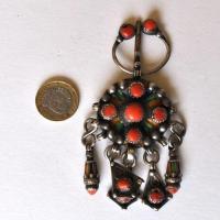 Bjb 037 fibule broche beni yenni berbere kabyle 10cm 75gr perles corail 8mm pendants argent ethnique 3 