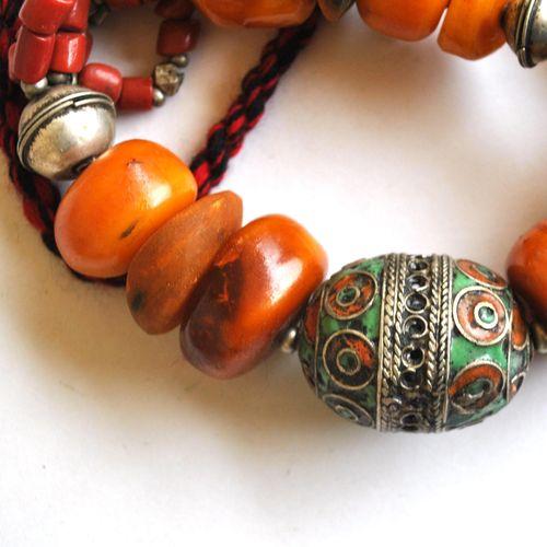 Bjb 045 collier beni yenni berbere kabyle 90 40cm 198gr perle emaillee 33x42mm ambre 20x28mml argent 5