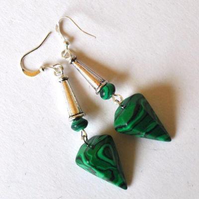 Bje 068 boucles oreilles pyramide egyptienne malachite 14x22mm 10gr 1 