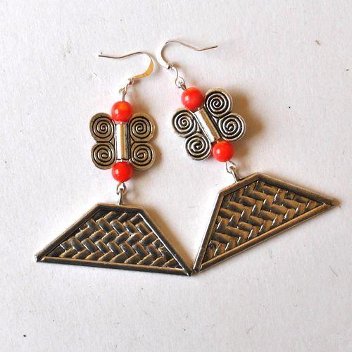 Bje 070 boucles oreilles pyramide egyptienne corail 20x45mm 17gr 3 