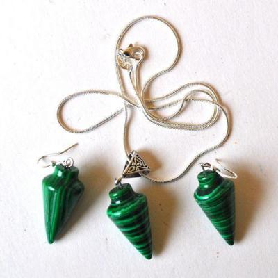 Bje 076 pendant boucles oreilles chaine pyramide egyptienne malachite 15x30mm 22gr 1 