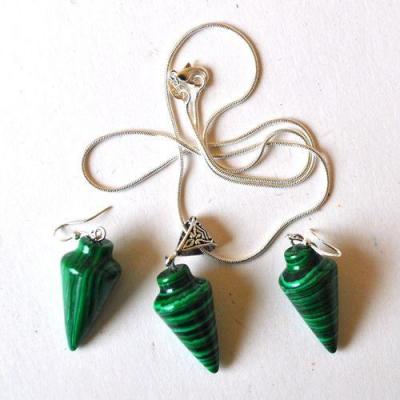 Bje 076 pendant boucles oreilles chaine pyramide egyptienne malachite 15x30mm 22gr 1