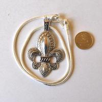 Bma 008 pendentif pendant chaine 48cm fleur de lys 45x70mm 4 