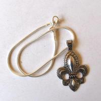 Bma 008 pendentif pendant chaine 48cm fleur de lys 45x70mm 5 