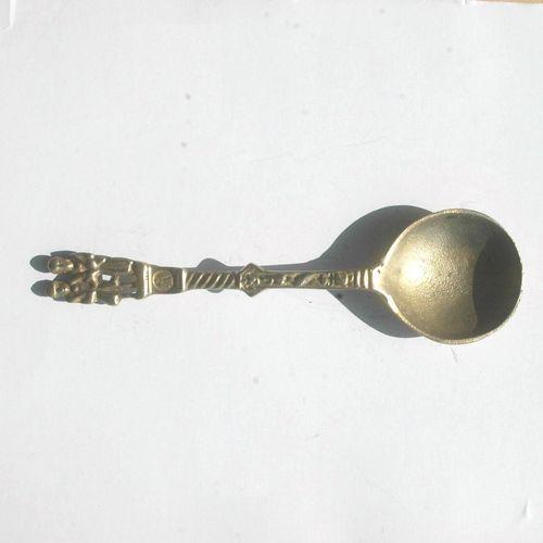 Brz 003 cuillere louche bronze antique grec gallo romain 87gr 180x50x20mm 3 