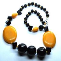 Col 030c collier parure onyx noir8 20mm agate jaune 30x40mm 98gr