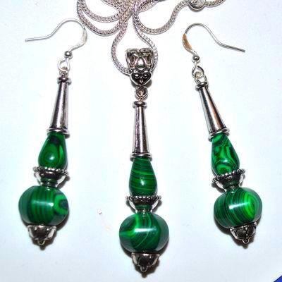 Col 065a collier boucles oreilles pendant chaine malachite 24gr 10x12mm