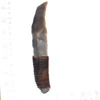 Csl 016a couteau prehistorique en silex taille 84g 180x35mm manche 70mm