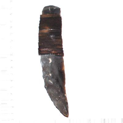 Csl 018c couteau prehistorique en silex taille 68g 170x35mm manche 70mm