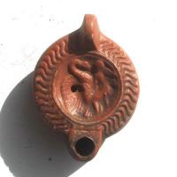 Lph 012 lampe huile romaine sigillee zeus leda 95x70x35 110gr terre cuite 10