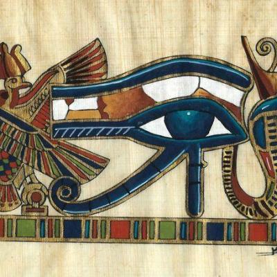 Papy 010a oeil outjat du dieu faucon horus peinture sur papyrus