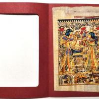 Papy 018c offrande de fleurs ancienne egype peinture sur papyrus