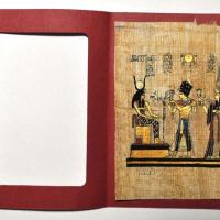 Papy 019c offrande pharaon a isis ancienne egype peinture sur papyrus