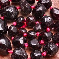 Perles grenat