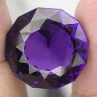 Pta 016b amethyste if 19x19x12mm 24carats afrique pierre semi precieuse