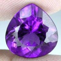 Pta 026a amethyste if 20x19x11mm 22carats uruguay pierre semi precieuse