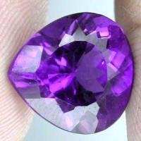 Pta 026b amethyste if 20x19x11mm 22carats uruguay pierre semi precieuse