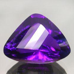 Pta 027a amethyste if 25x19x14mm 31carats uruguay pierre semi precieuse