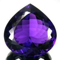 Pta 033a amethyste coeur 35x34x18mm 106carats bresil pierre semi precieuse