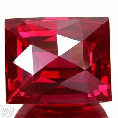 Ptp 003b topaze rouge 18x15x11mm pierre taillee joaillerie