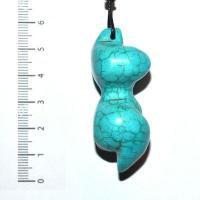 Scu 028e pendentif venue turquoise 34gr 50x30x20 prehistorique neolithique paleolithique