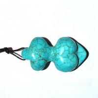 Scu 028f pendentif venue turquoise 34gr 50x30x20 prehistorique neolithique paleolithique