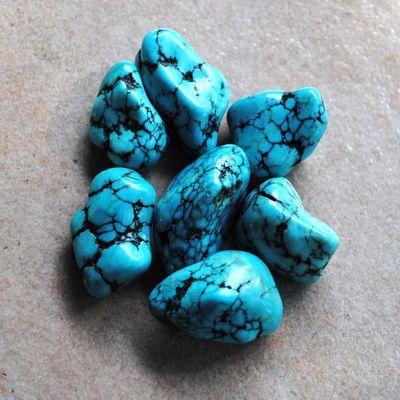 Tqp 045b lot 7xturquoise 68gr pierres brute polies achat vente