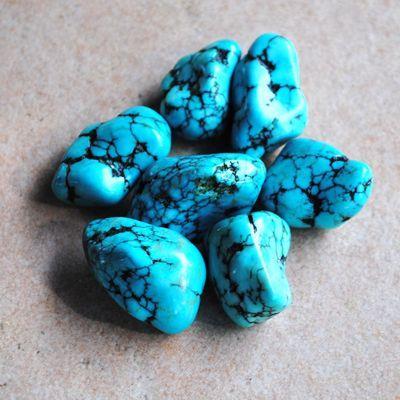 Tqp 045b lot 7xturquoise 68gr pierres brute polies achat vente