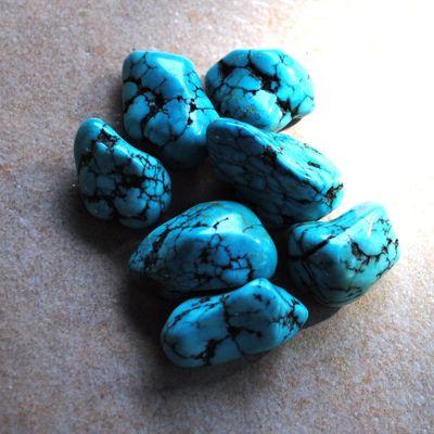 Tqp 045d lot 7xturquoise 68gr pierres brute polies achat vente